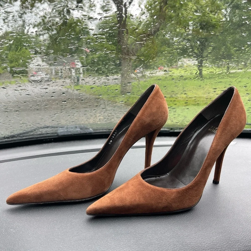 Stuart Weitzman Brown Heels with Pointed Toe and Stiletto - Picture 2 of 8